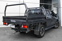 2022 Toyota Hilux SR