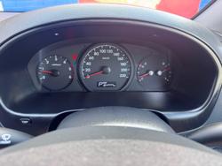 2017 Hyundai iLoad TQ3-V Series II MY18 Creamy White