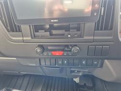 2026 Isuzu Trucks NLR 45-150 NLR 45-150 AUTO SWB Traypack