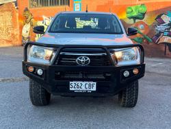 2019 Toyota Hilux SR