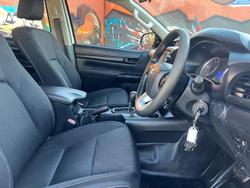 2019 Toyota Hilux SR