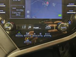2019 Toyota Camry Ascent Sport ASV70R Glacier White
