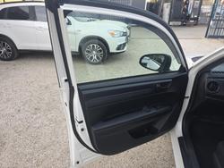 2019 Toyota Corolla Axio Hybrid NKE165 White