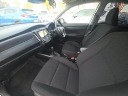 2019 Toyota Corolla Axio Hybrid NKE165 White