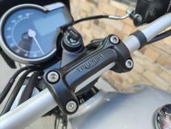 2026 TRIUMPH TRACKER 400 ROAD SILVER