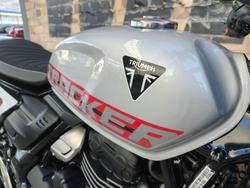 2026 TRIUMPH TRACKER 400 ROAD SILVER