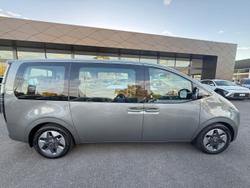 2022 Hyundai STARIA