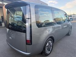 2022 Hyundai STARIA