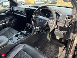 2023 Ford Everest Platinum