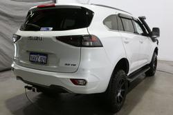 2023 Isuzu MU-X LS-T