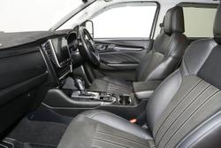 2023 Isuzu MU-X LS-T