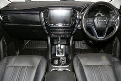 2023 Isuzu MU-X LS-T