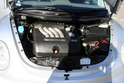 2000 Volkswagen Beetle 9C Silver Arrow