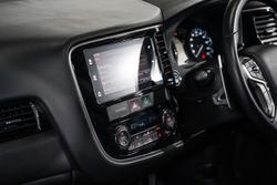 2017 Mitsubishi Outlander PHEV Exceed