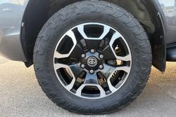 2021 Toyota Hilux SR