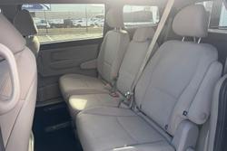 2019 Kia Carnival S