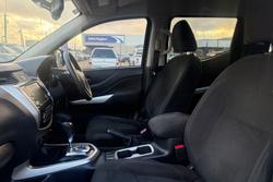 2020 Nissan Navara SL