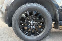 2020 Nissan Navara SL