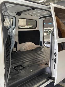 2013 Hyundai iLoad TQ2-V MY13 Creamy White