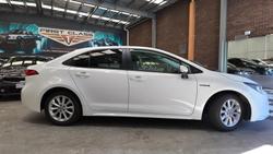 2021 Toyota Corolla SX Hybrid ZWE211R Glacier White