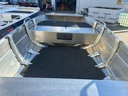 2026 QUINTREX F390 Outback Explorer