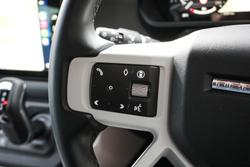 2025 Land Rover Defender 110 D350 X-Dynamic SE
