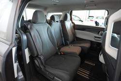2024 Kia Carnival S