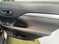 2017 Toyota Kluger GX