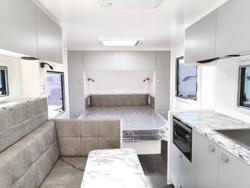 2026 Traveller Destination Track Dst20e