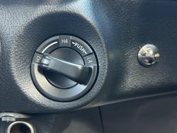 2022 Toyota Hilux SR