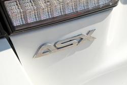 2023 Mitsubishi ASX ES