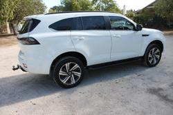 2025 Isuzu MU-X LS-T