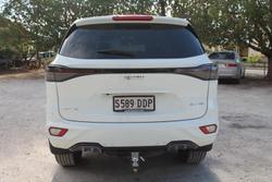 2025 Isuzu MU-X LS-T