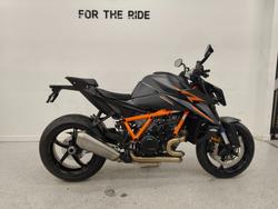 KTM 1390 Super Duke R EVO