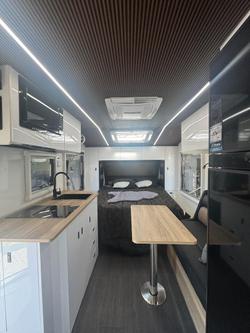 2025 Legend Trackline Hybrid Off Road 16'