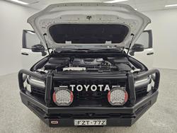 2024 Toyota Landcruiser GR Sport FJA300R 4X4 Dual Range Arctic White