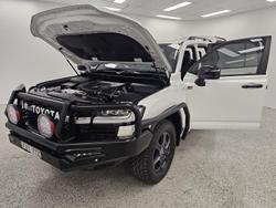 2024 Toyota Landcruiser GR Sport FJA300R 4X4 Dual Range Arctic White