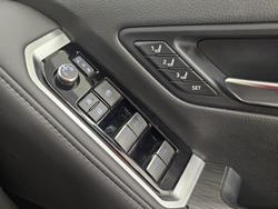 2024 Toyota Landcruiser GR Sport FJA300R 4X4 Dual Range Arctic White
