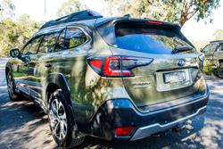 2022 Subaru Outback AWD Touring