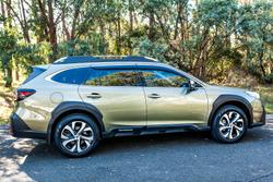 2022 Subaru Outback AWD Touring