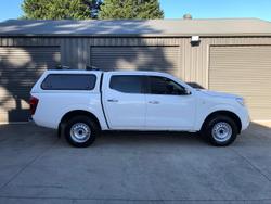 2019 Nissan Navara RX