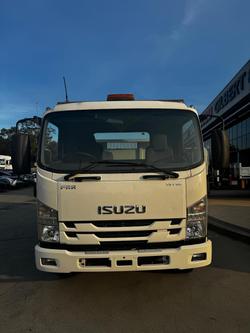 2018 Isuzu F Series FRR107-210