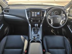 2021 Mitsubishi Pajero Sport GLS
