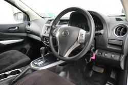 2019 Nissan Navara RX