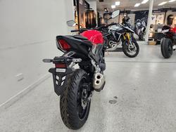 2024 Honda CB500 HORNET Red