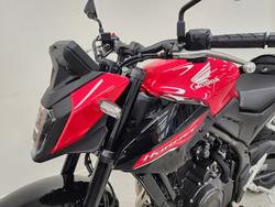 2024 Honda CB500 HORNET Red