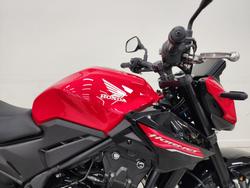 2024 Honda CB500 HORNET Red