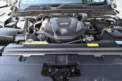 2022 Nissan Navara PRO-4X D23 MY21.5 4X4 Dual Range White Pearl