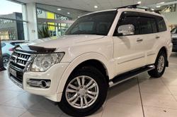 2016 Mitsubishi Pajero Exceed