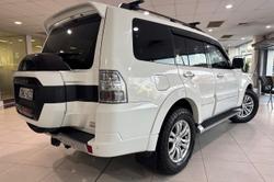 2016 Mitsubishi Pajero Exceed